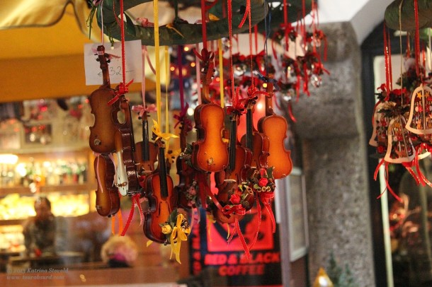 wee string-ed instruments in Salzburg